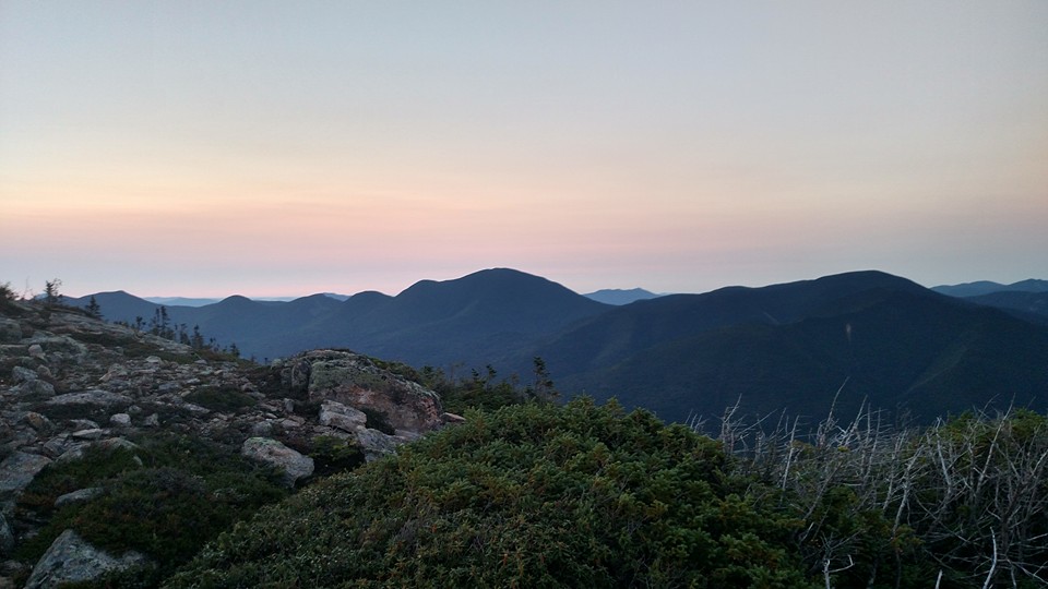 Dawn breaks at Bondcliff, 2.5 hours into the loop.