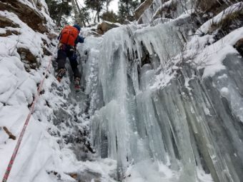 ChaseTheSummit.com: Ice Climbing on Mount Willard!